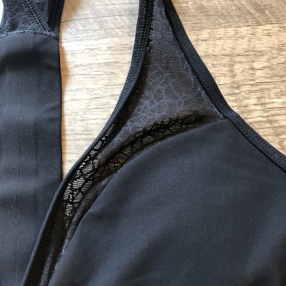 Lululemon yoga bra size 2 - Picture 3 of 5